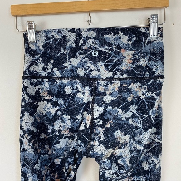 Lululemon Wunder Under Hi-Rise Tight 28" Spring Bloom Multi - Picture 3 of 8